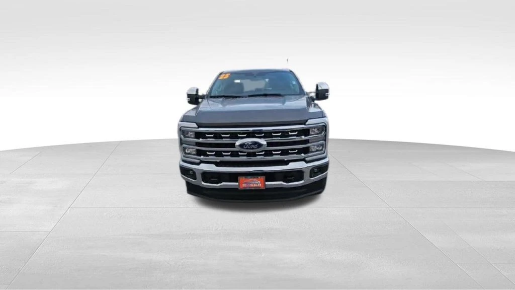 2025 Ford Super Duty 5th Gen - Image 3 of 12