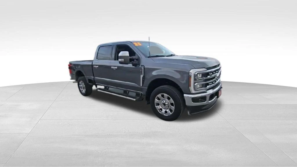 2025 Ford Super Duty 5th Gen - Image 2 of 12