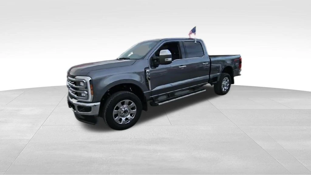 2025 Ford Super Duty 5th Gen - Image 4 of 12