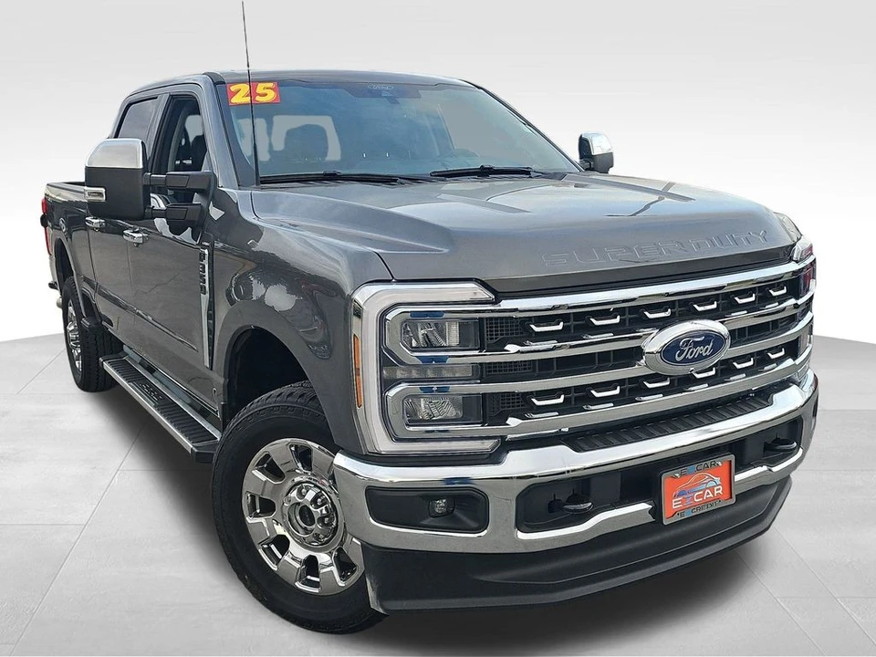 2025 Ford Super Duty 5th Gen - Image 11 of 12