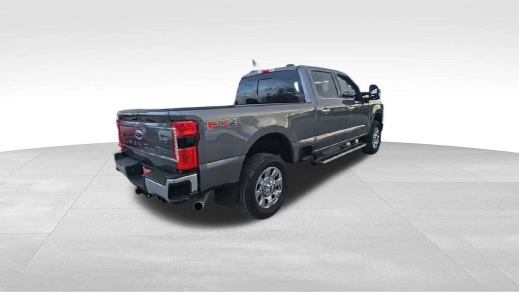 2025 Ford Super Duty 5th Gen - Image 8 of 12