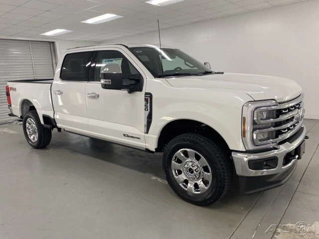2025 Ford Super Duty 5th Gen - Image 3 of 12