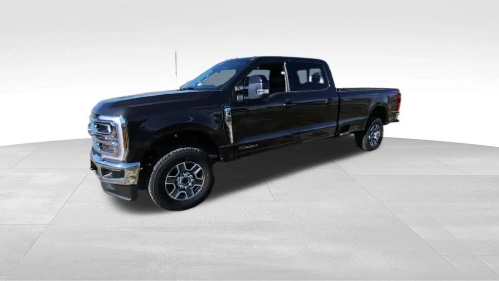 2025 Ford Super Duty 5th Gen - Image 4 of 21