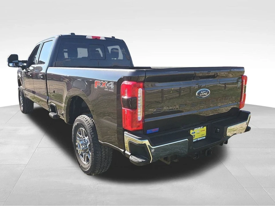2025 Ford Super Duty 5th Gen - Image 15 of 21