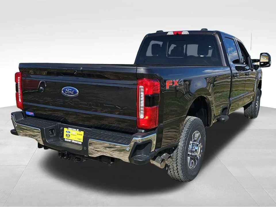 2025 Ford Super Duty 5th Gen - Image 13 of 21