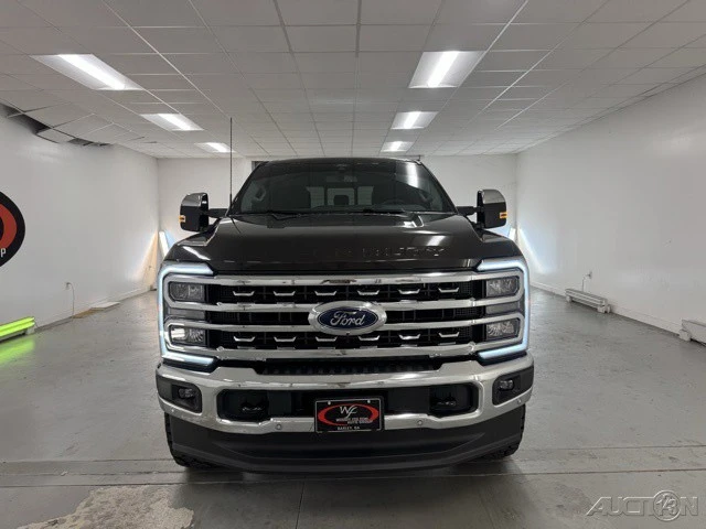 2025 Ford Super Duty 5th Gen - Image 2 of 12