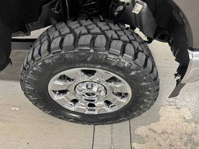 2025 Ford Super Duty 5th Gen - Image 6 of 12