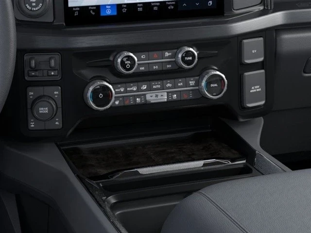 2025 Ford Super Duty 5th Gen - Image 15 of 21