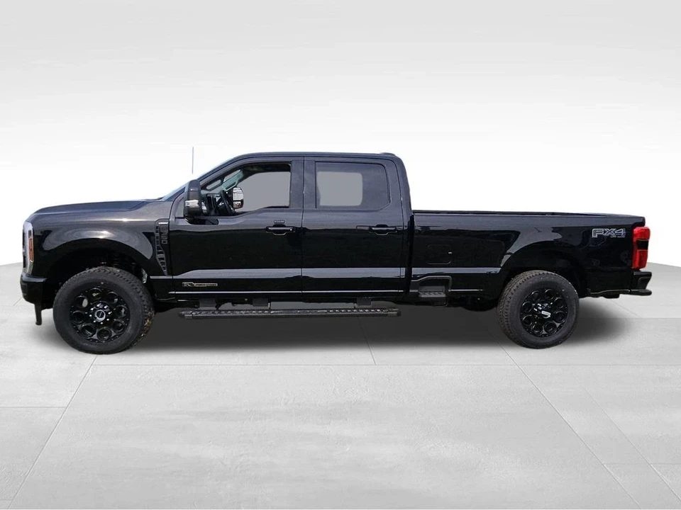 2025 Ford Super Duty 4th Gen - Image 16 of 21