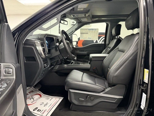 2025 Ford Super Duty 5th Gen - Image 9 of 12