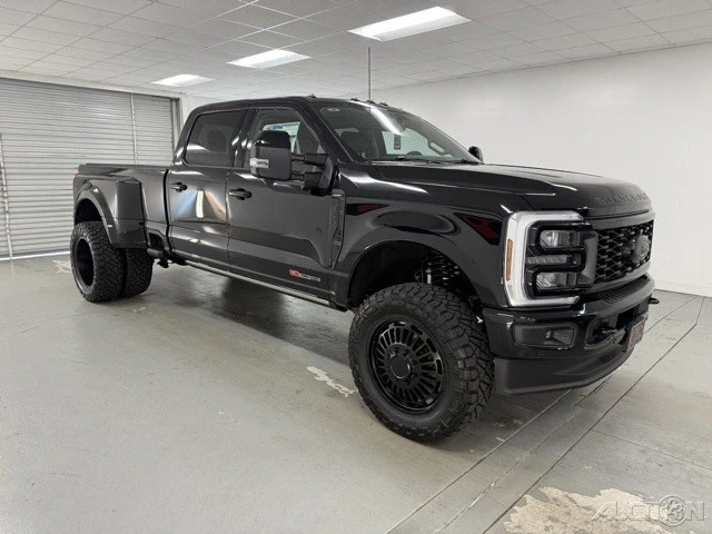 2025 Ford Super Duty 5th Gen - Image 3 of 12