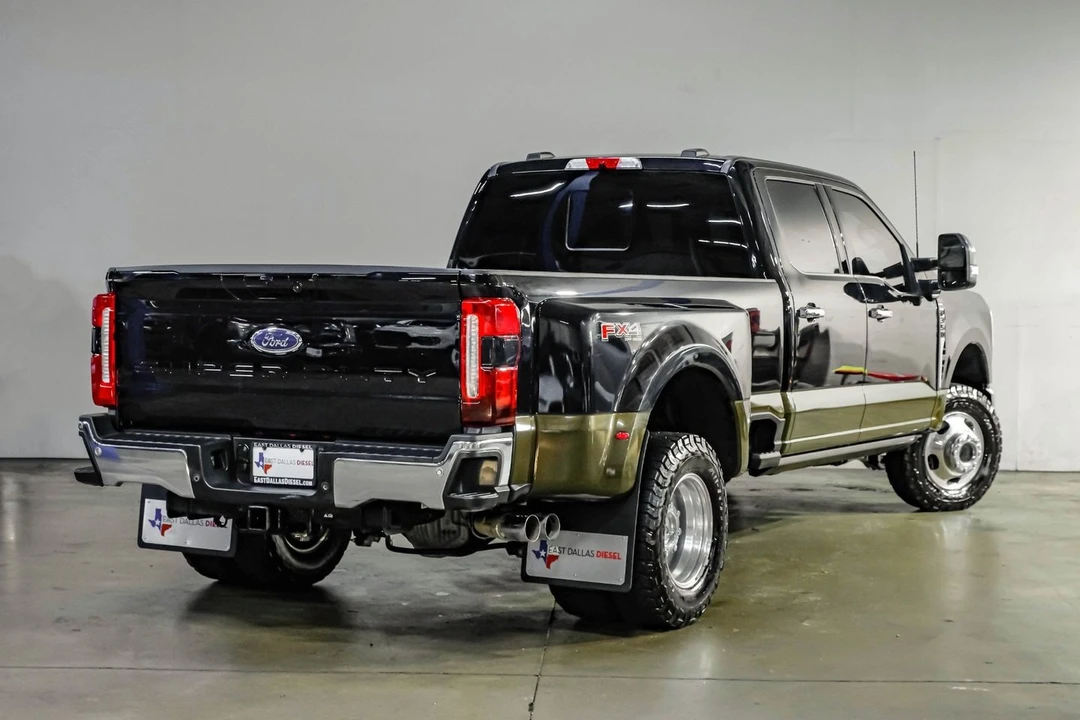 2025 Ford Super Duty 5th Gen - Image 12 of 31