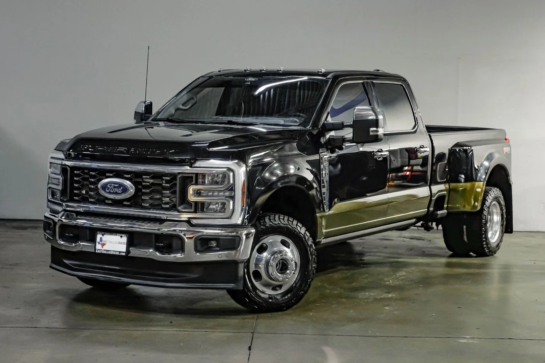2025 Ford Super Duty 5th Gen - Image 8 of 31