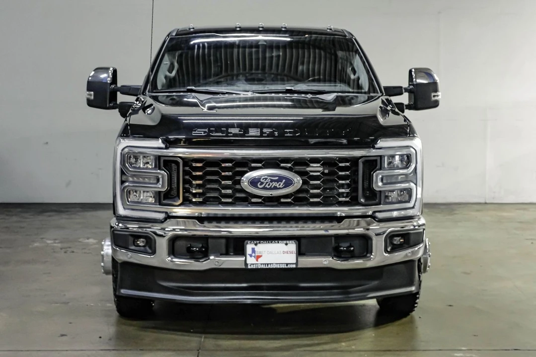 2025 Ford Super Duty 5th Gen - Image 6 of 31