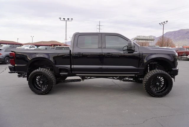 2025 Ford Super Duty 5th Gen - Image 14 of 21
