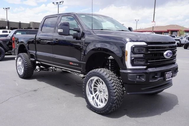 2025 Ford Super Duty 5th Gen - Image 16 of 21