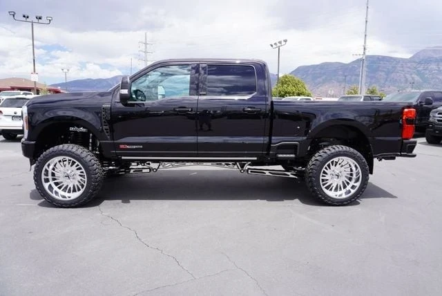 2025 Ford Super Duty 5th Gen - Image 7 of 21