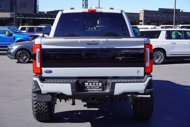 2025 Ford Super Duty 5th Gen - Image 9 of 21
