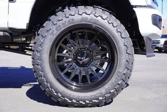 2025 Ford Super Duty 5th Gen - Image 17 of 21