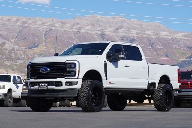 2025 Ford Super Duty 5th Gen - Image 2 of 21