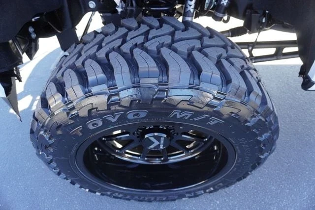 2025 Ford Super Duty 5th Gen - Image 17 of 21