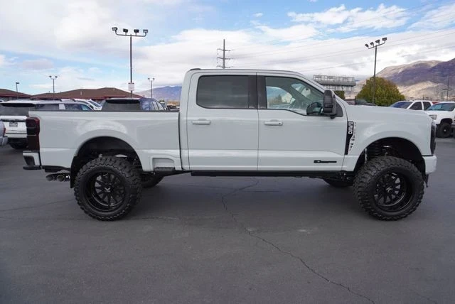 2025 Ford Super Duty 5th Gen - Image 11 of 21