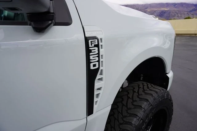 2025 Ford Super Duty 5th Gen - Image 15 of 21