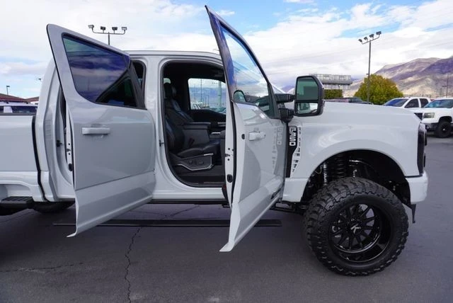 2025 Ford Super Duty 5th Gen - Image 20 of 21