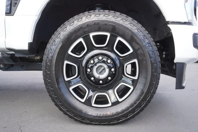 2025 Ford Super Duty 5th Gen - Image 18 of 21
