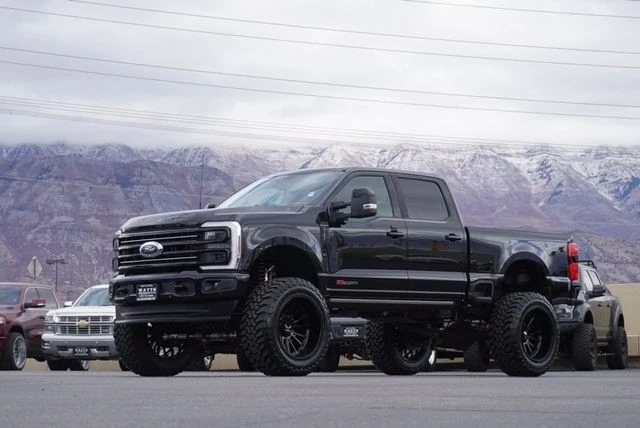 2025 Ford Super Duty 5th Gen - Image 2 of 21