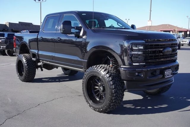 2025 Ford Super Duty 5th Gen - Image 17 of 21