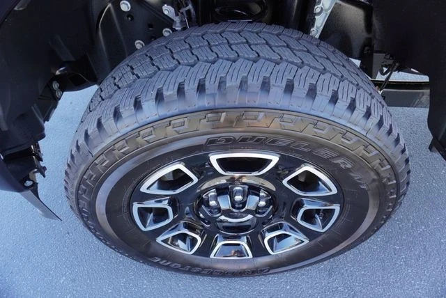 2025 Ford Super Duty 5th Gen - Image 19 of 21
