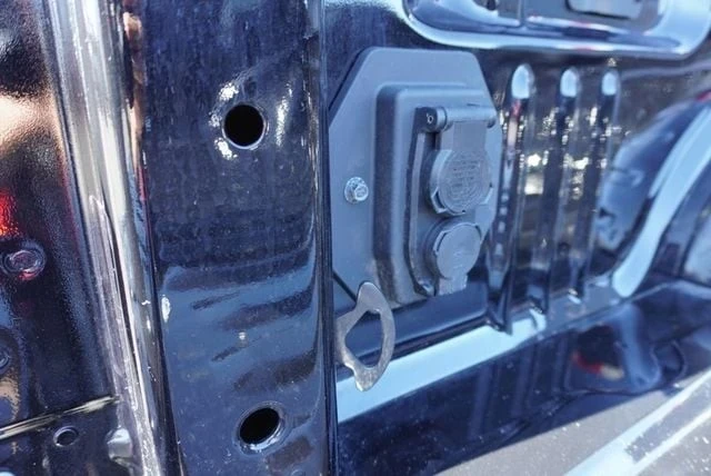 2025 Ford Super Duty 5th Gen - Image 13 of 21