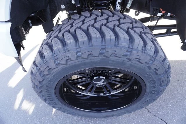 2025 Ford Super Duty 5th Gen - Image 18 of 21