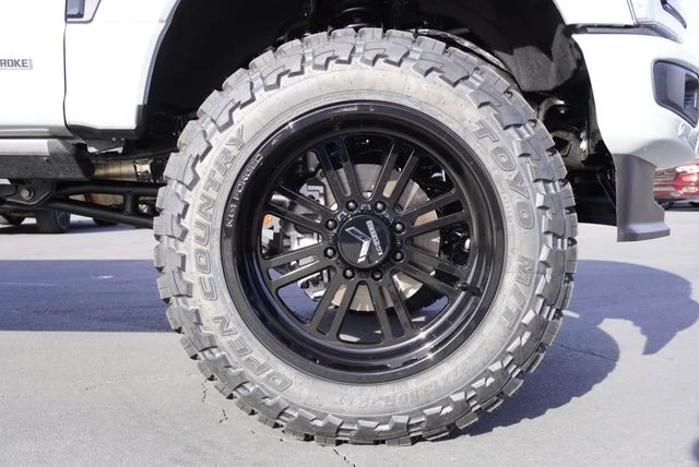 2025 Ford Super Duty 5th Gen - Image 17 of 21