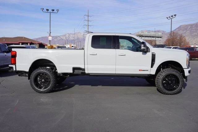 2025 Ford Super Duty 5th Gen - Image 14 of 21