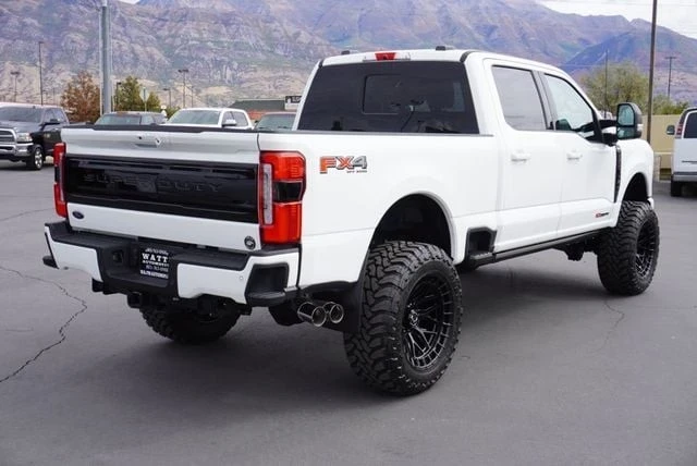 2025 Ford Super Duty 5th Gen - Image 13 of 21