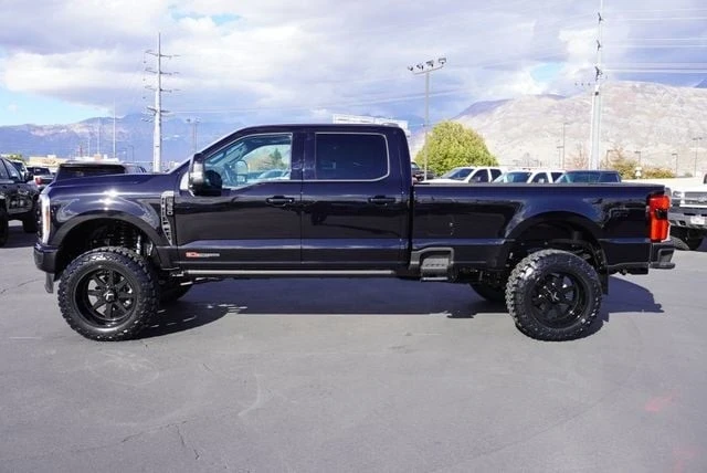 2025 Ford Super Duty 5th Gen - Image 7 of 21