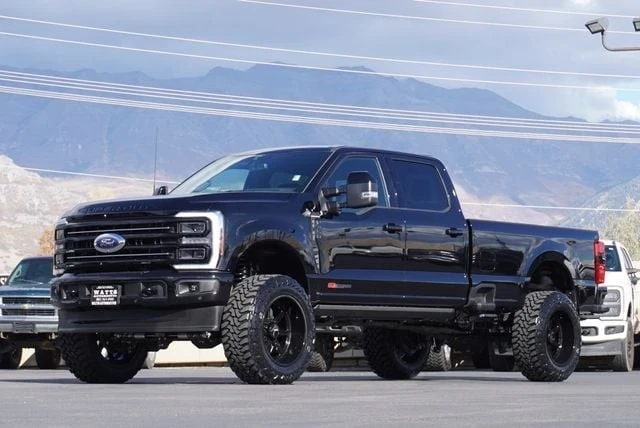 2025 Ford Super Duty 5th Gen - Image 2 of 21