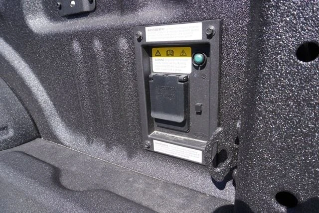 2025 Ford Super Duty 5th Gen - Image 12 of 21
