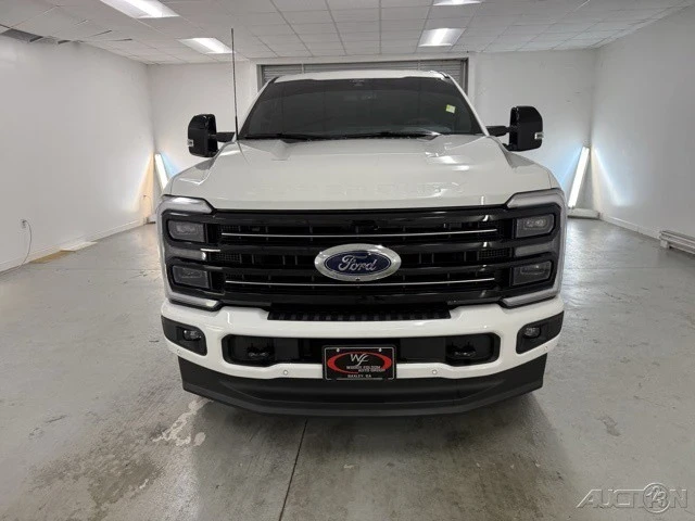 2025 Ford Super Duty 5th Gen - Image 2 of 20