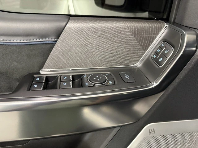 2025 Ford Super Duty 5th Gen - Image 12 of 20