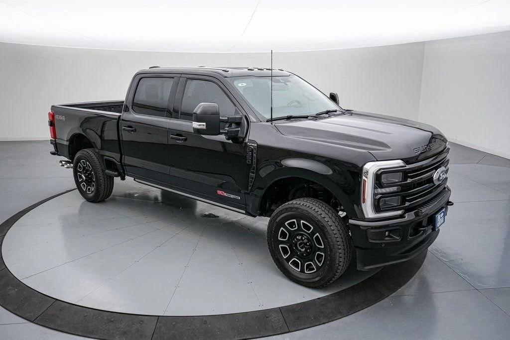 2025 Ford Super Duty 5th Gen - Image 2 of 21