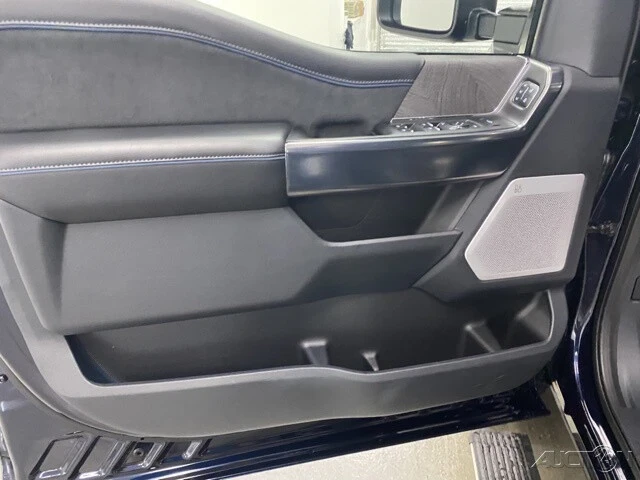 2025 Ford Super Duty 5th Gen - Image 9 of 12