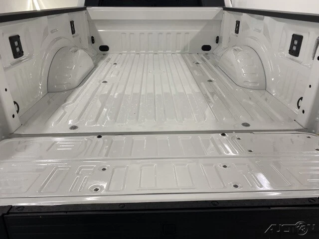 2025 Ford Super Duty 5th Gen - Image 8 of 12