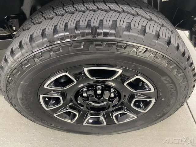 2025 Ford Super Duty 5th Gen - Image 4 of 12
