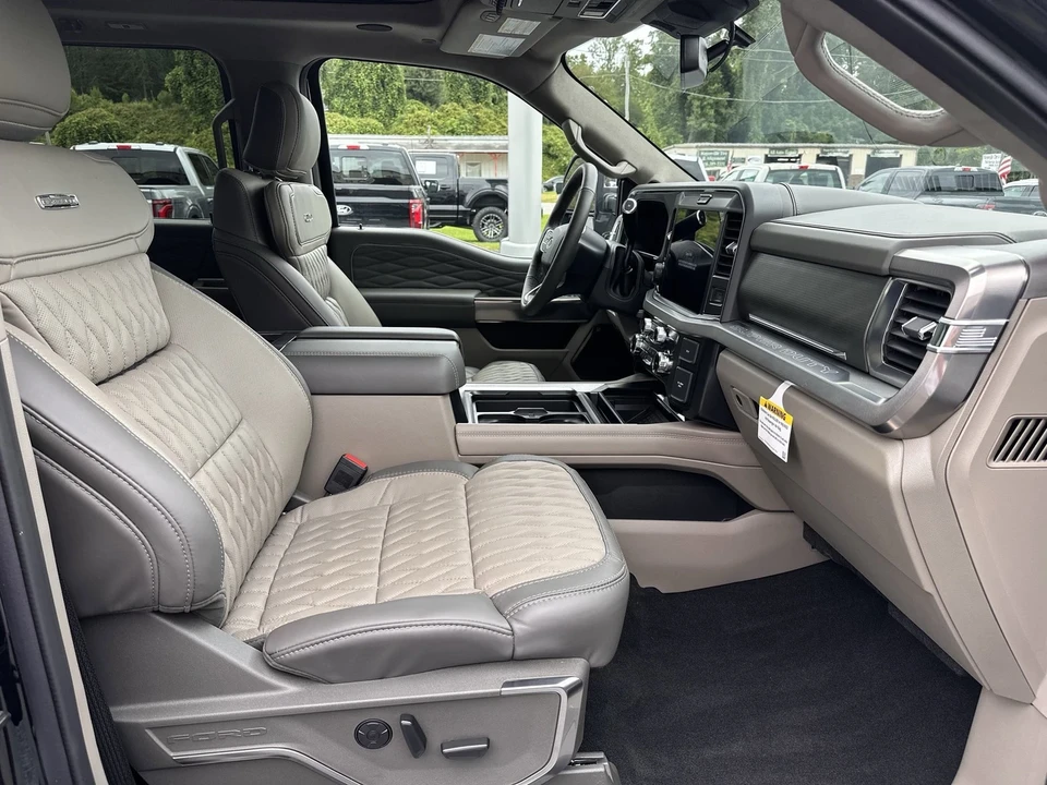 2025 Ford Super Duty 5th Gen - Image 16 of 21