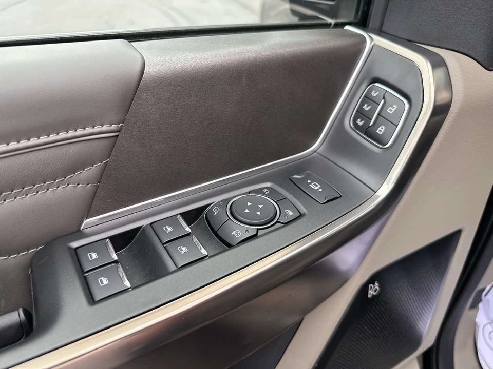 2025 Ford Super Duty 5th Gen - Image 20 of 21