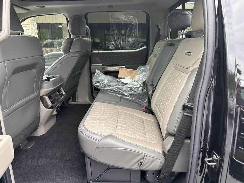 2025 Ford Super Duty 5th Gen - Image 14 of 21
