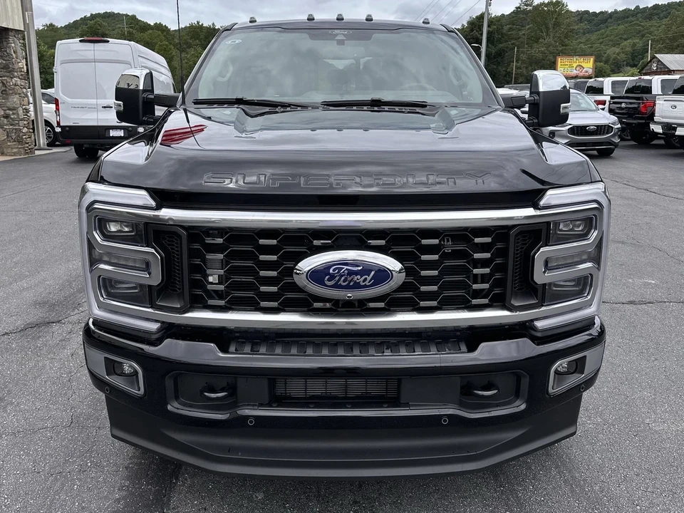 2025 Ford Super Duty 5th Gen - Image 3 of 12